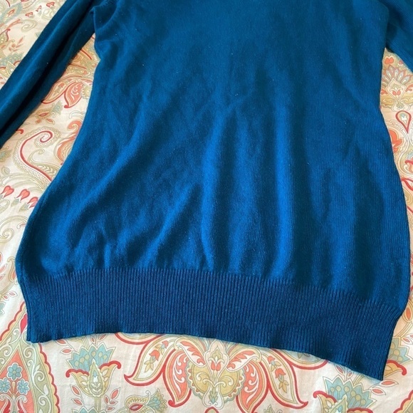 Dark teal long sleeve sweater/ womens small - Picture 2 of 6